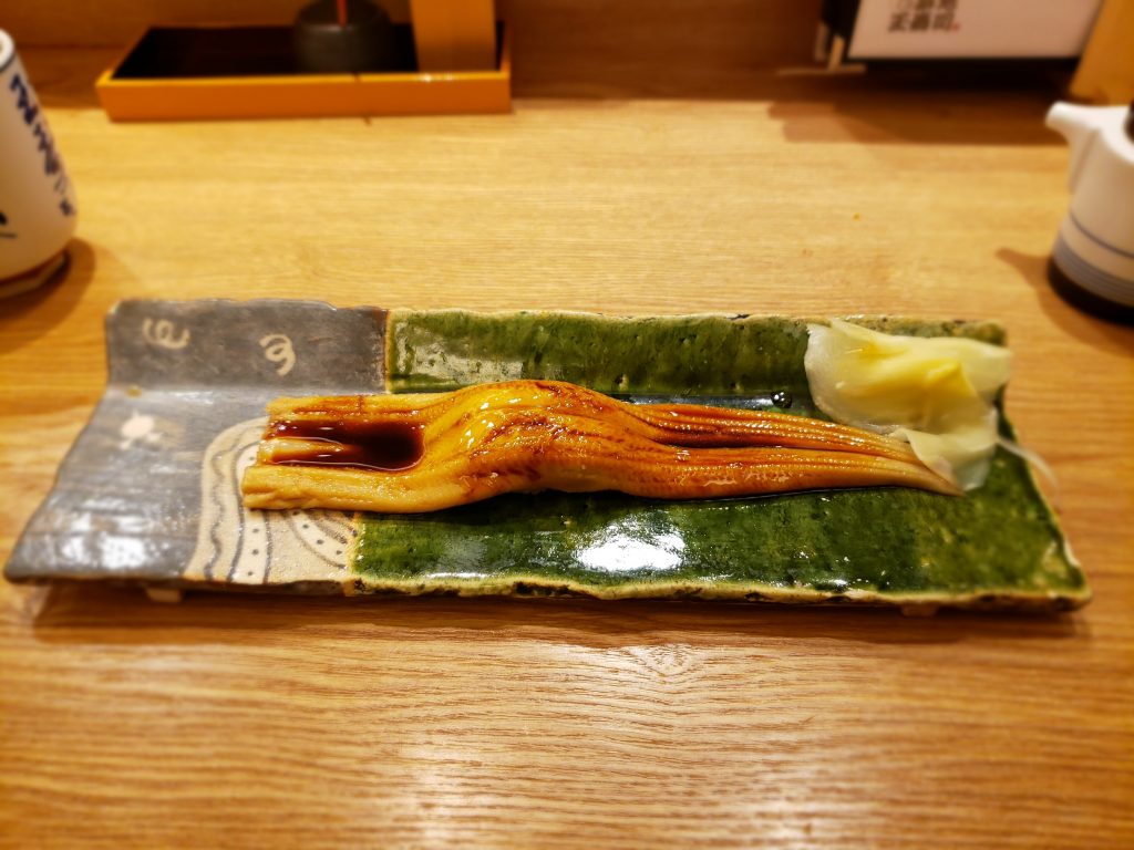 Sushi de enguia