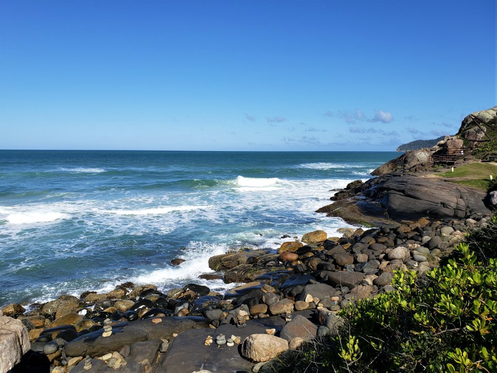 Trilha Praia do Santinho