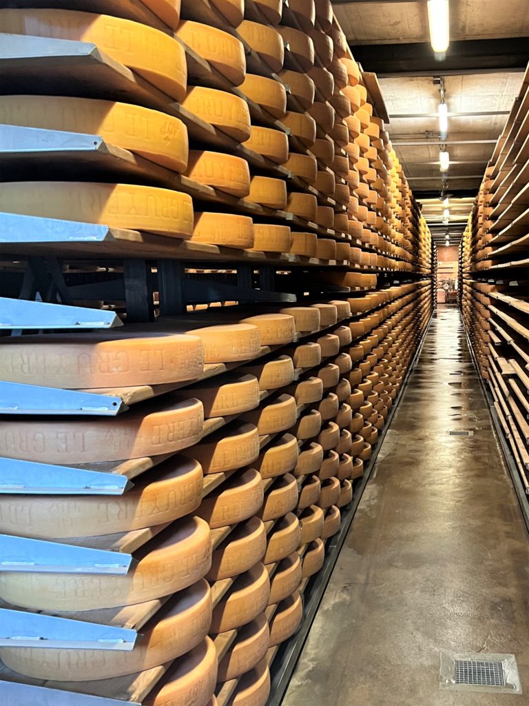 Cave de queijos no roteiro de 1 dia em Gruyères