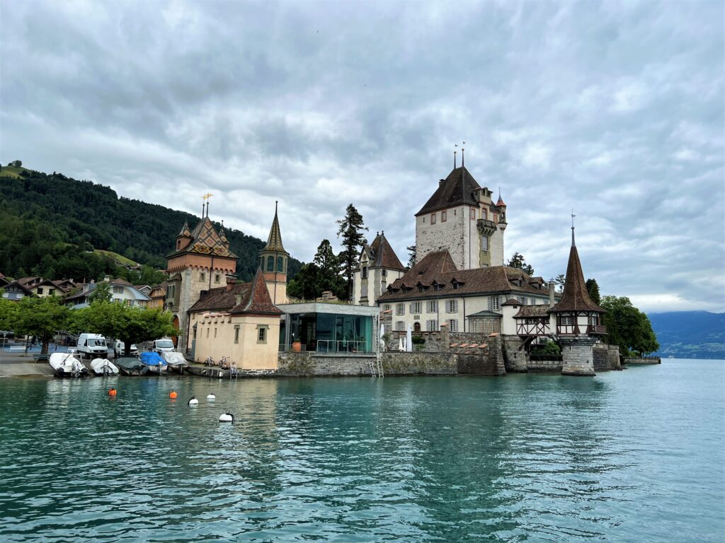 Oberhofen no Lago de Thun (2)