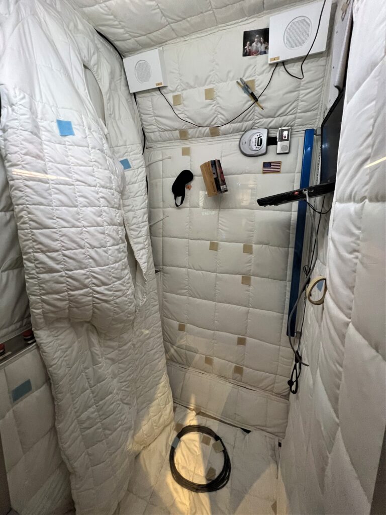 cama na estação espacial