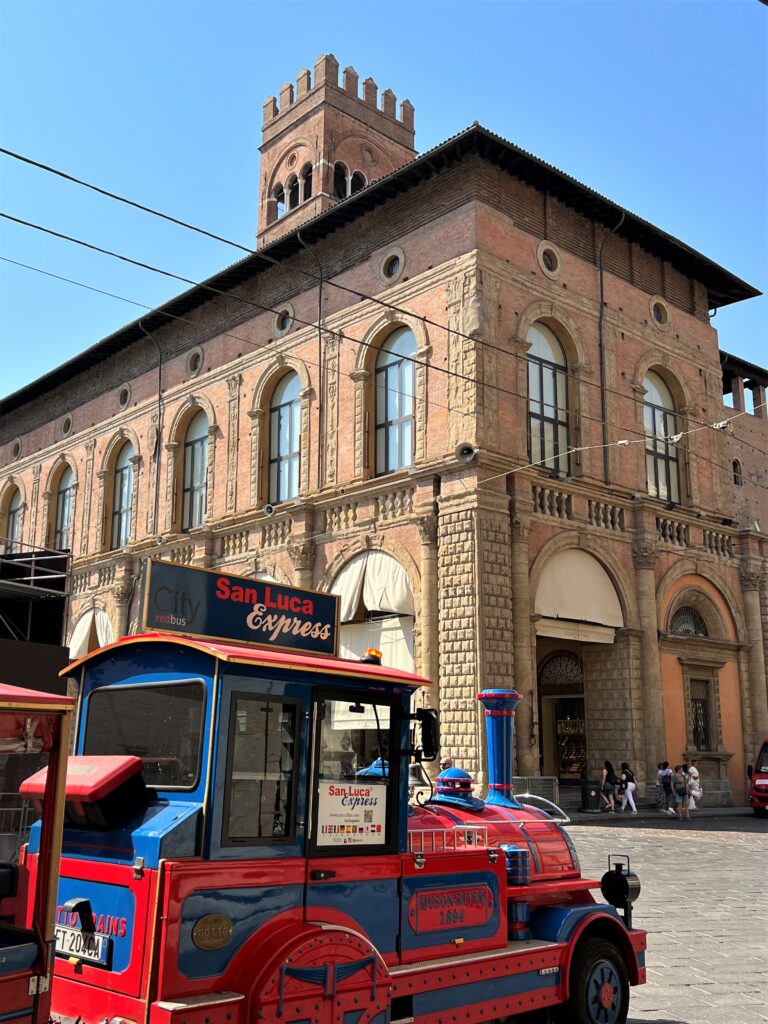 Trem para Santuário di San Lucca