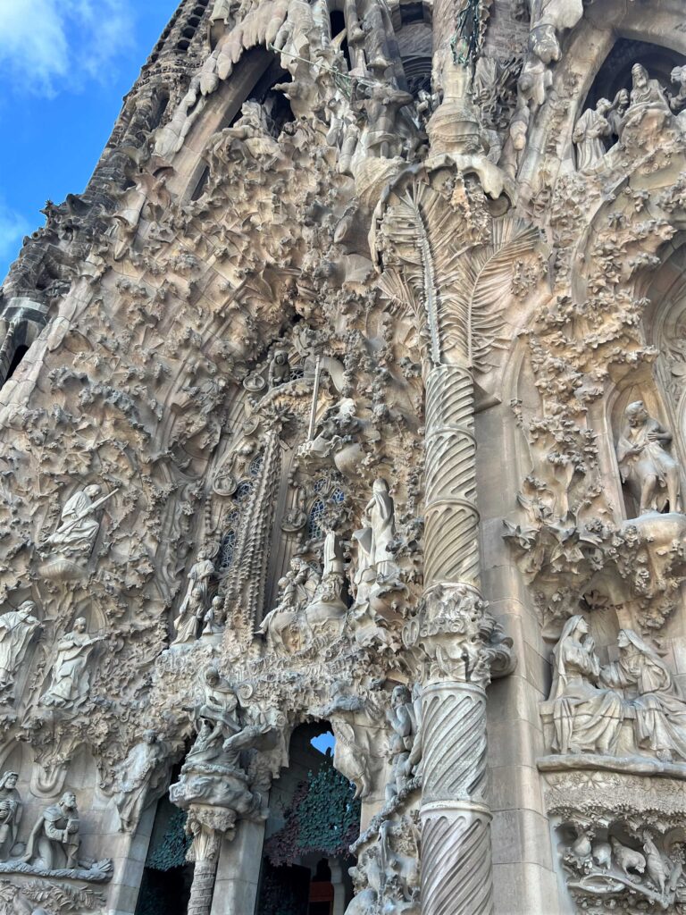 Fachada da Natividade Sagrada Família
