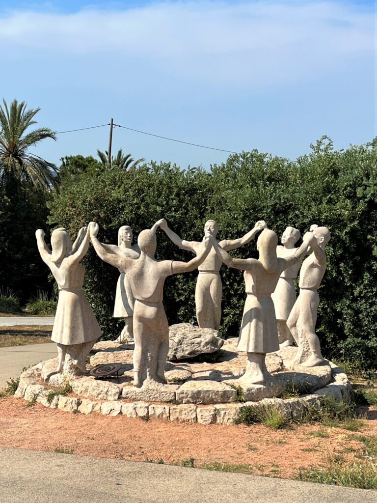 Monumento a la Sardana