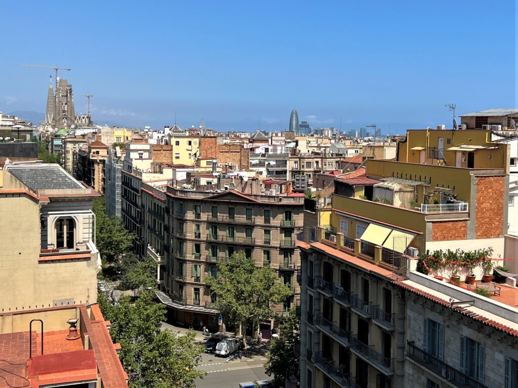 Vista da Casa Milà - Roteiro de 3 dias em Barcelona